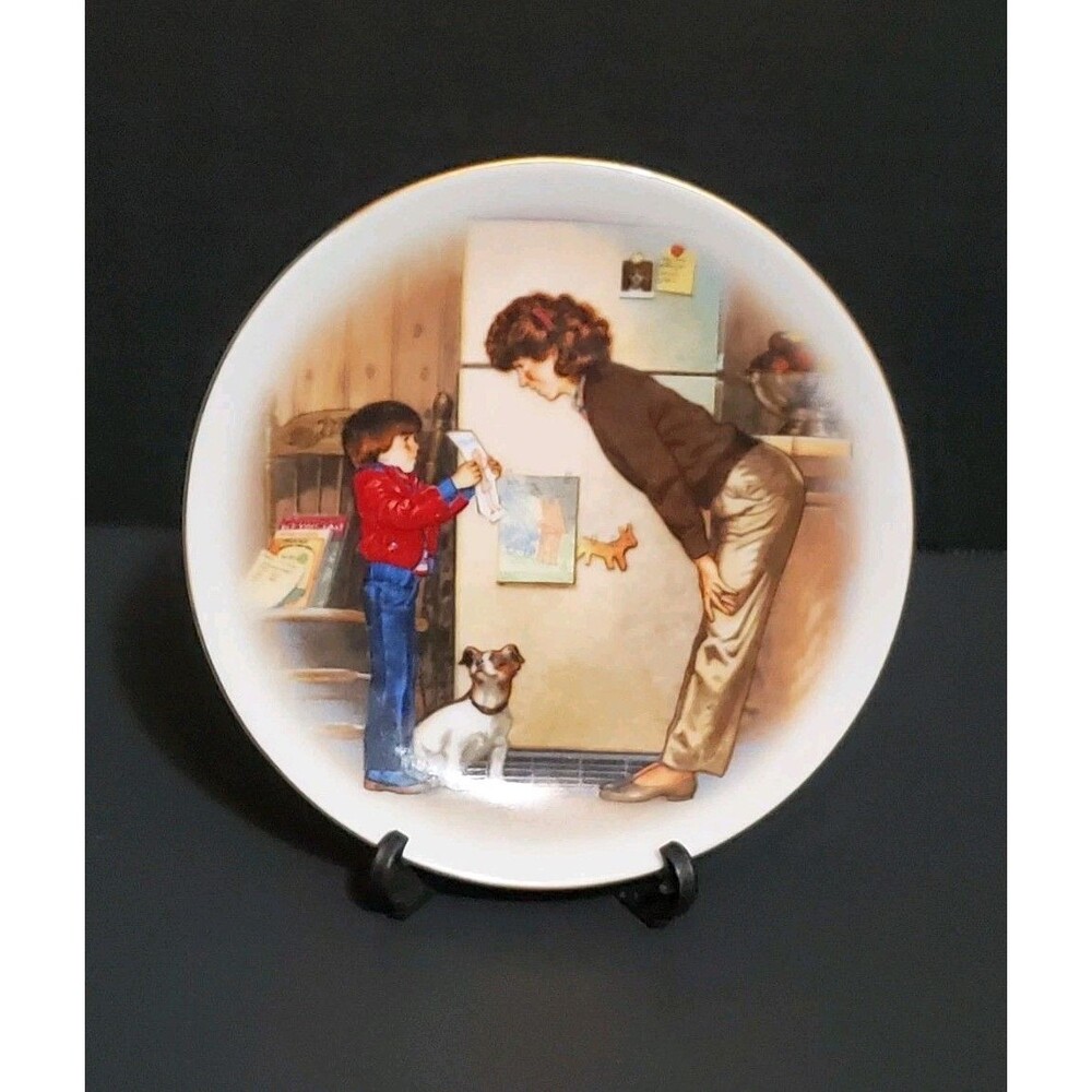 Avon 1985 Mother's Day Plate Creation Of Love Tom Newsom Porcelain Gold Trim Vtg